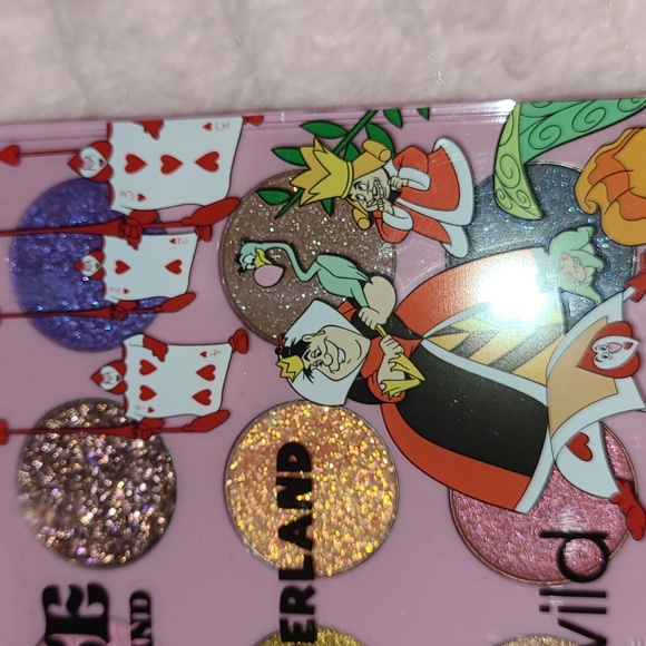 Wet n Wild Alice in Wonderland bundle - Picture 9 of 9